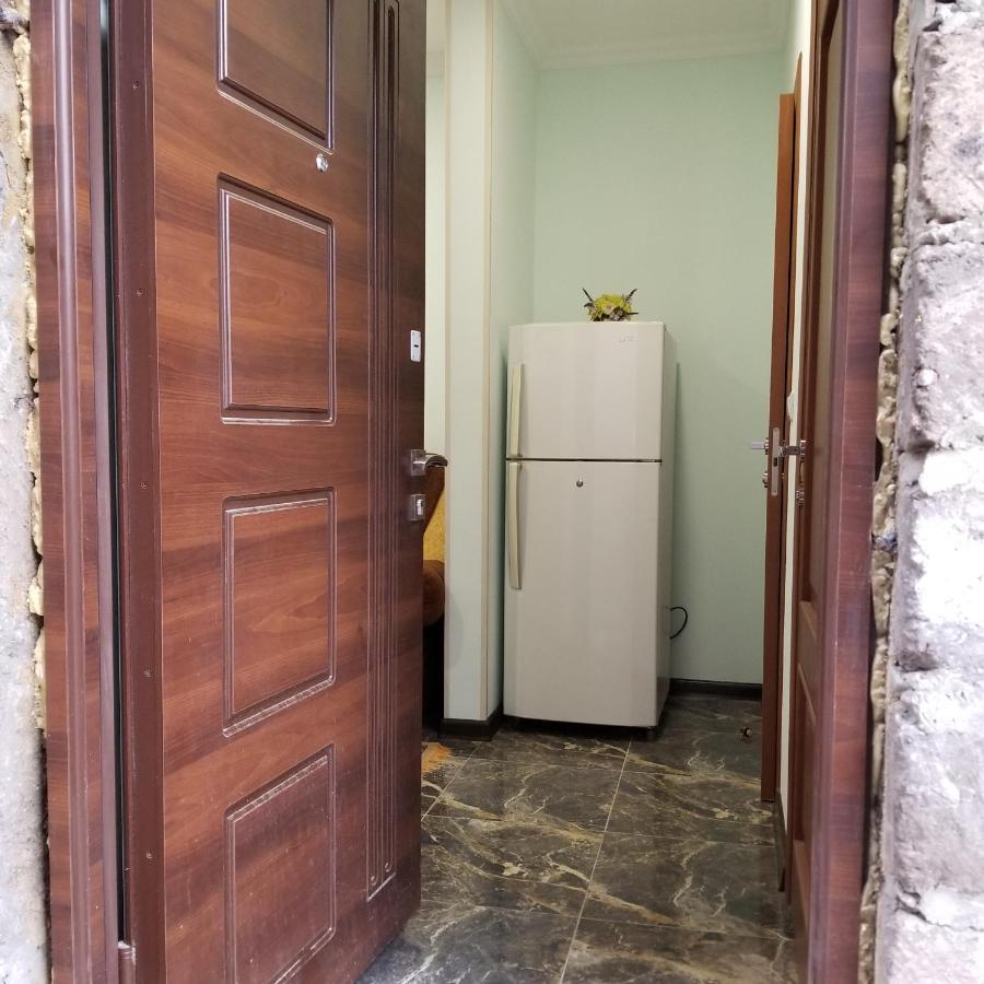 Maria Appartement Jerevan Buitenkant foto
