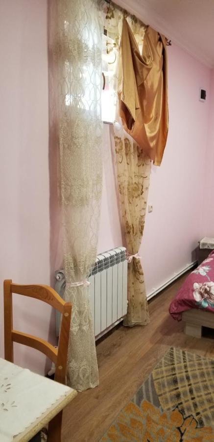 Maria Appartement Jerevan Buitenkant foto